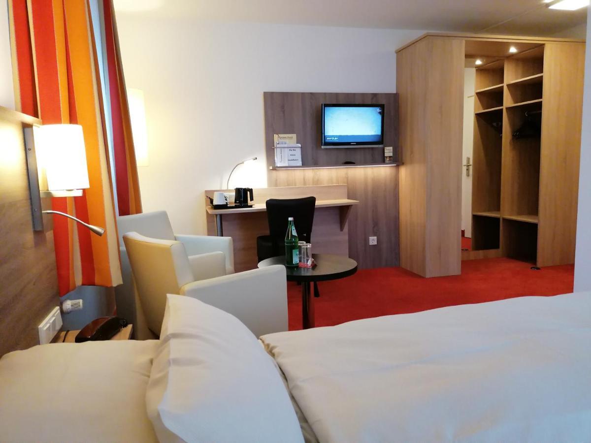 Montana Hotel Moenchengladbach Екстериор снимка