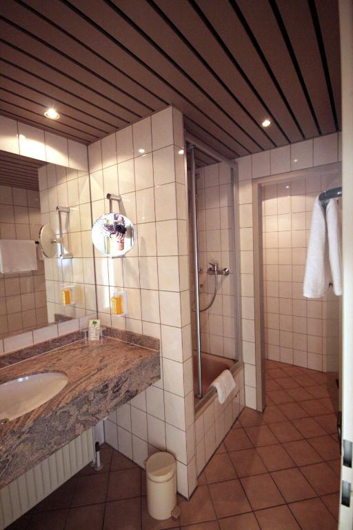 Montana Hotel Moenchengladbach Стая снимка