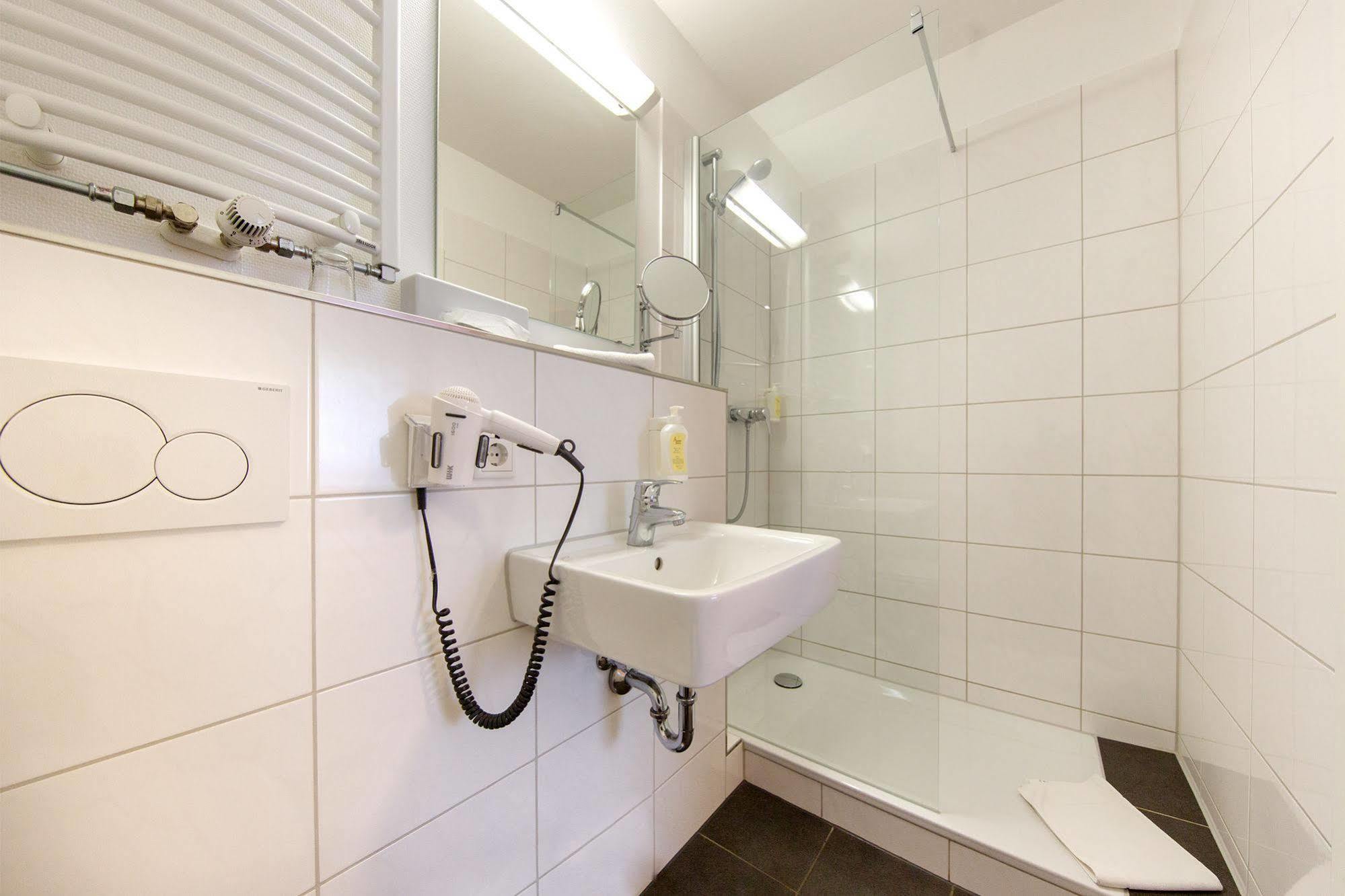 Montana Hotel Moenchengladbach Екстериор снимка