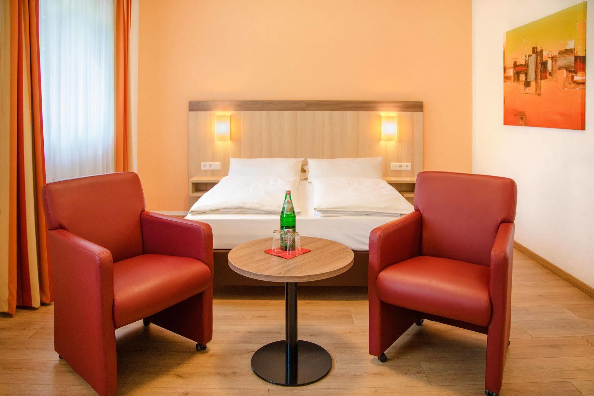 Montana Hotel Moenchengladbach Екстериор снимка